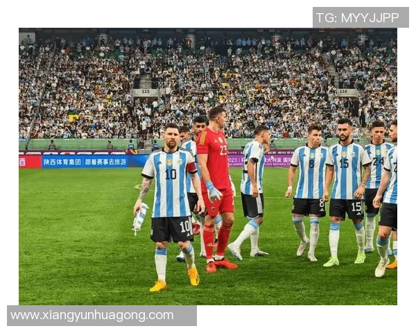 足球明星踢爆足球的传奇瞬间揭秘与背后故事分享